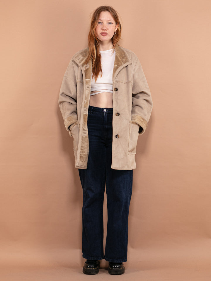 Vintage 90's Women Faux Sheepskin Coat in Beige - NorthernGrip