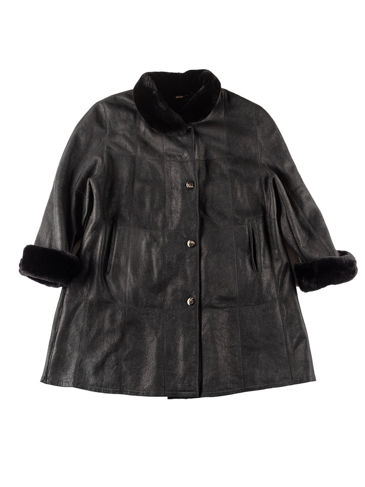 Vintage 90's Women Sheepskin Coat in Black
