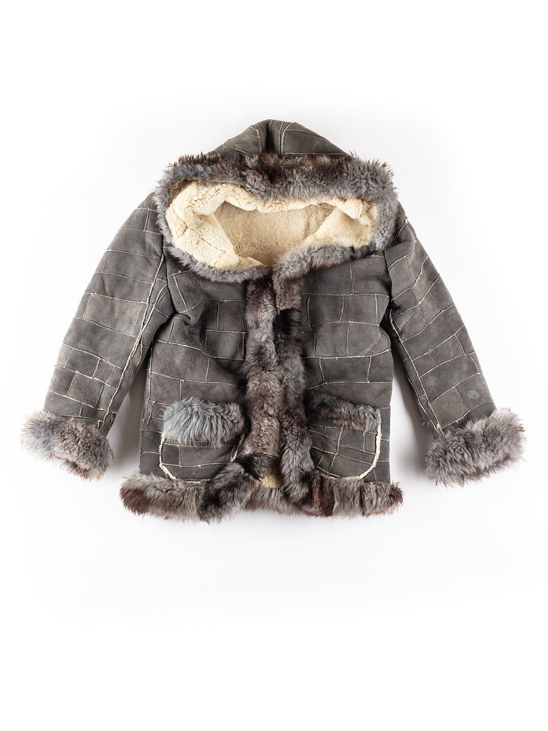 Vintage 70's Women Sheepskin Coat in GrayMN315