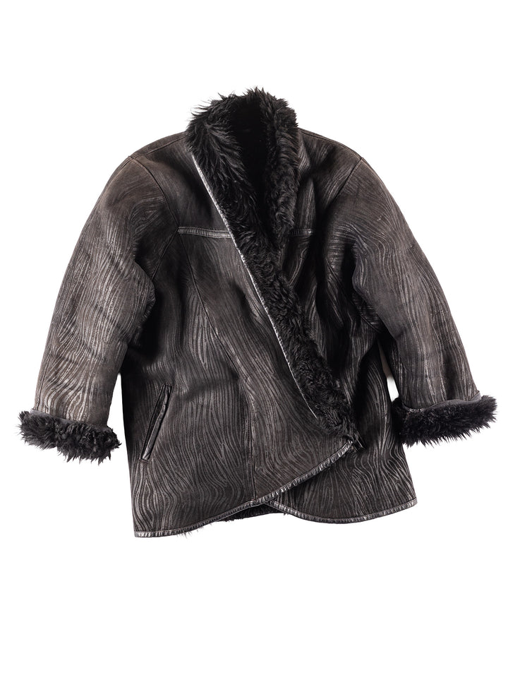 Vintage 00's Women Sheepskin Coat in Black