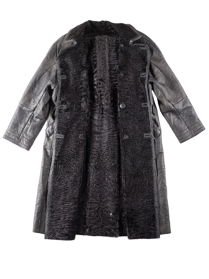Vintage 90's Women Sheepskin Coat in Black