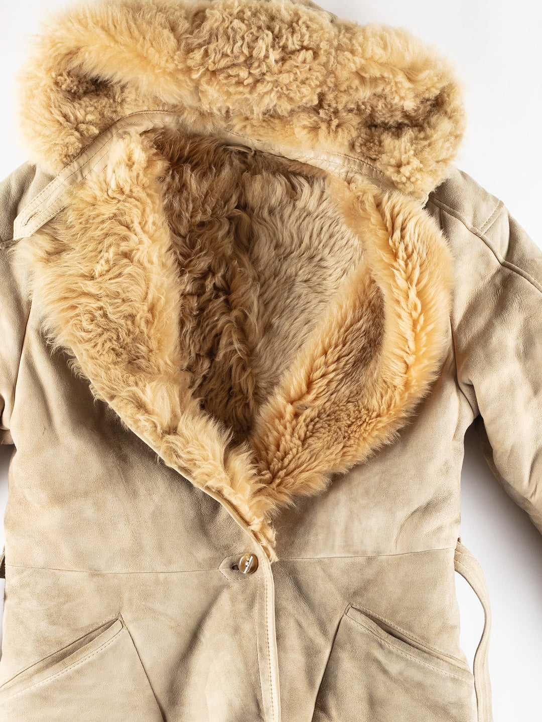 Vintage 00's Women Sheepskin Coat in Beige