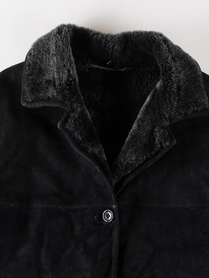 Vintage 80's Women Sheepskin Coat in BlackMN530