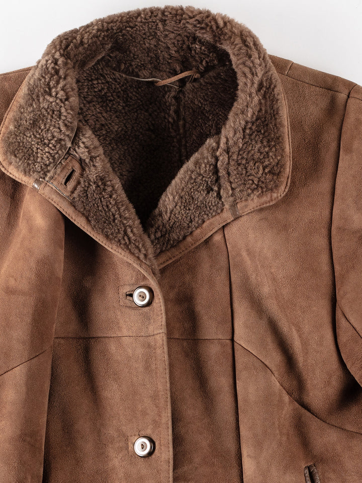 Vintage 80's Women Sheepskin Coat in BrownMN136