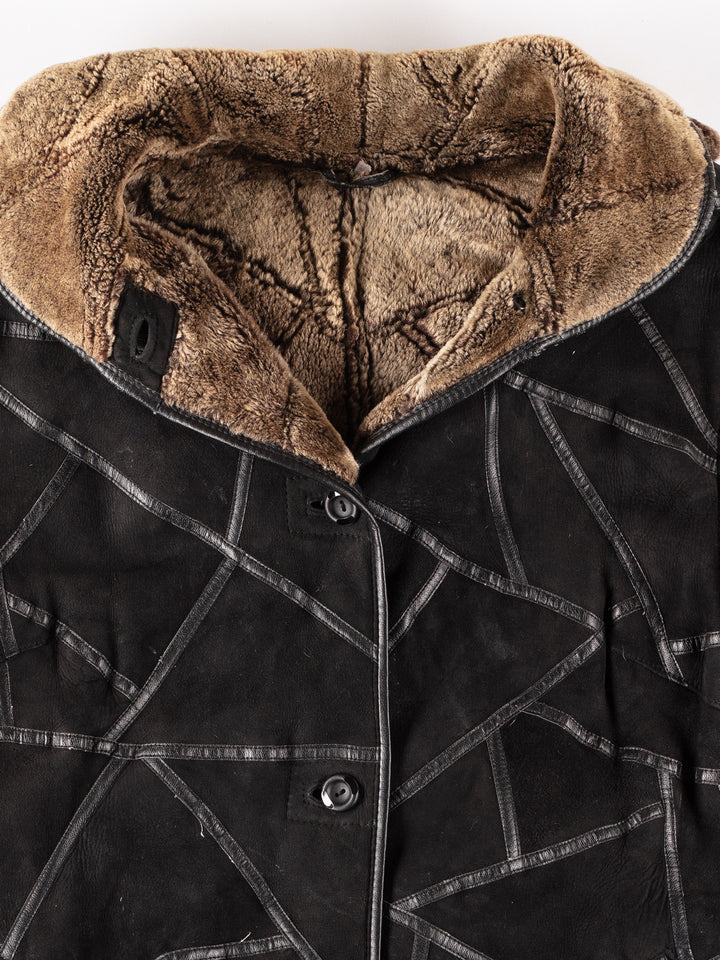 Vintage 90's Women Sheepskin Coat in BlackMN210