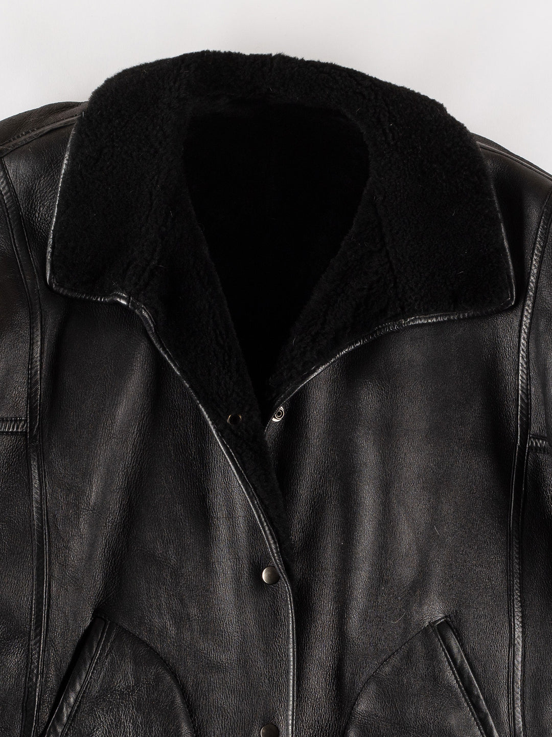 Vintage 90's Men Sheepskin Coat in BlackVN599