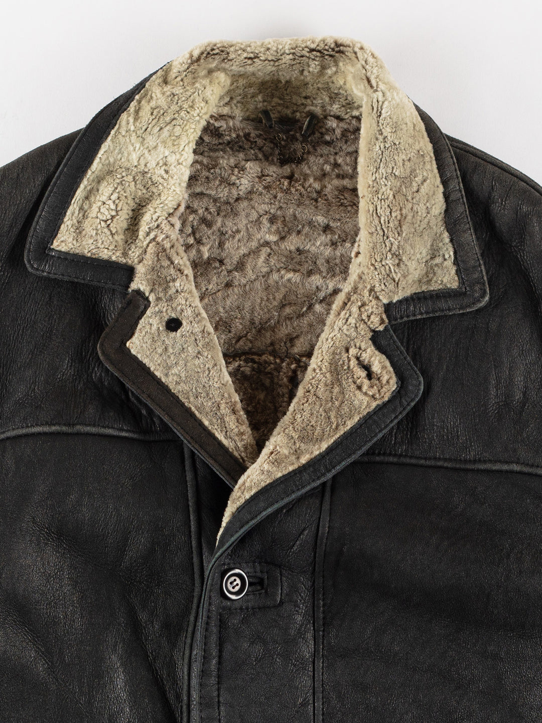 Vintage 80's Men Sheepskin Coat in BlackVN505
