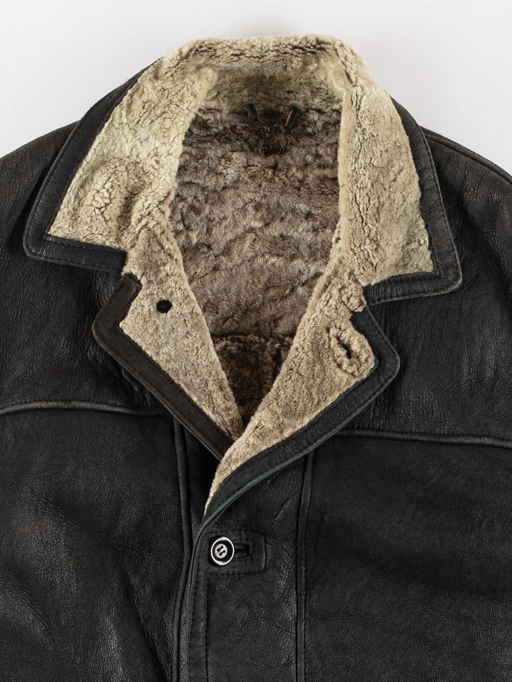 Vintage 80's Men Sheepskin Coat in BlackVN505