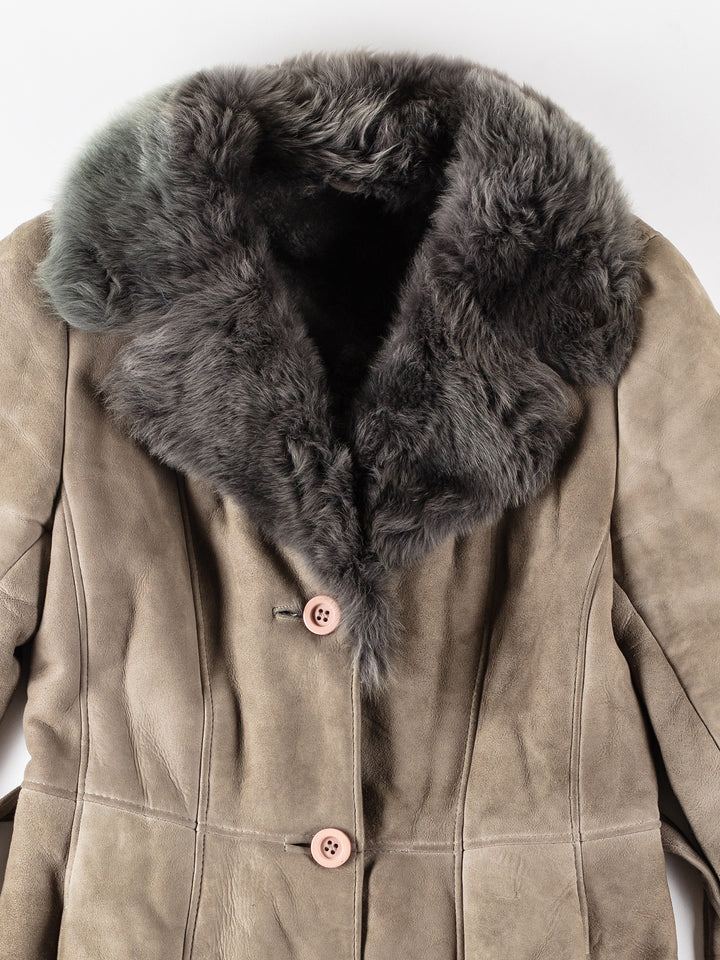 Vintage 70's Women Sheepskin Coat in GrayMN161