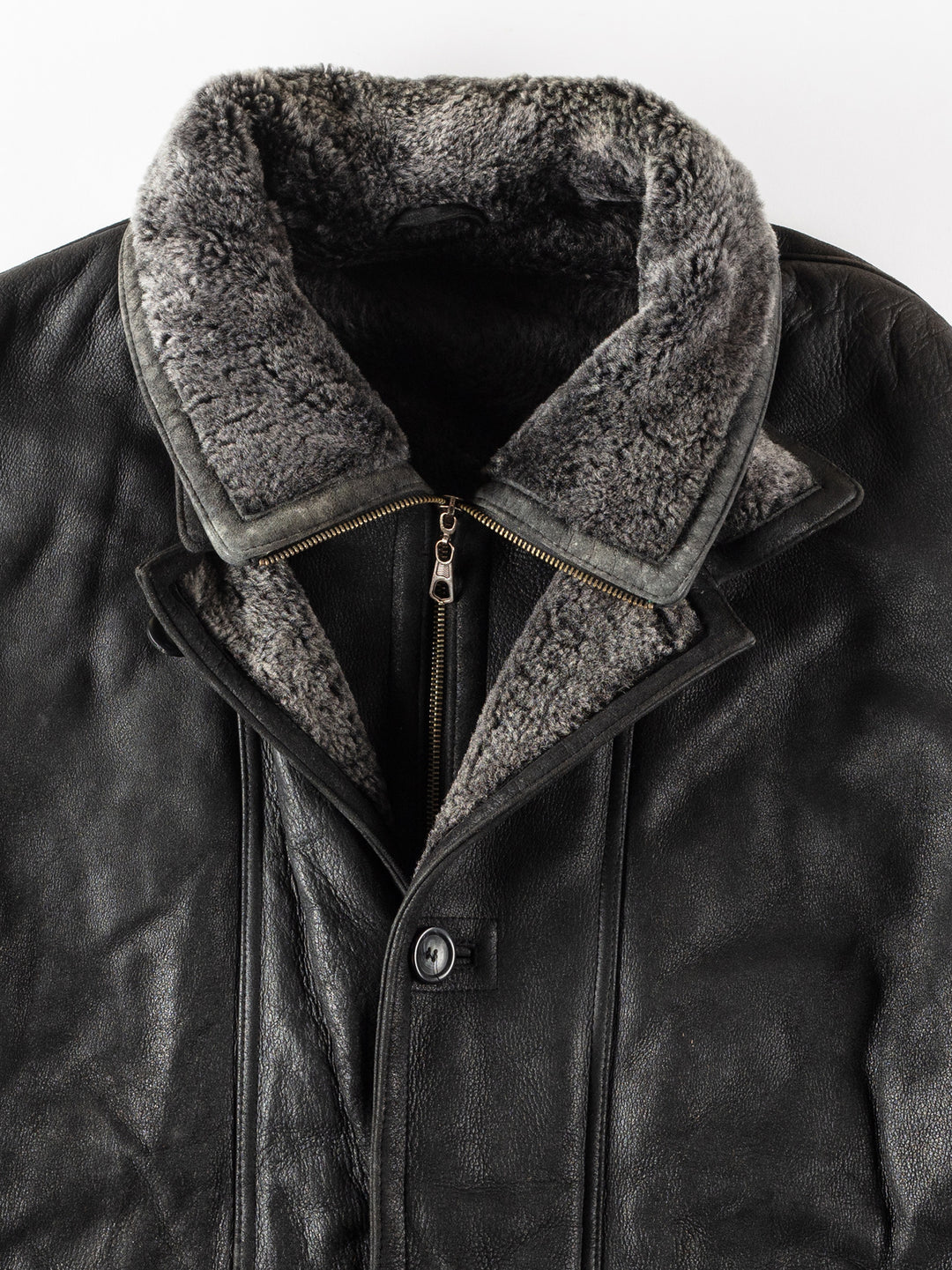 Vintage 90's Men Sheepskin Coat in BlackVN154