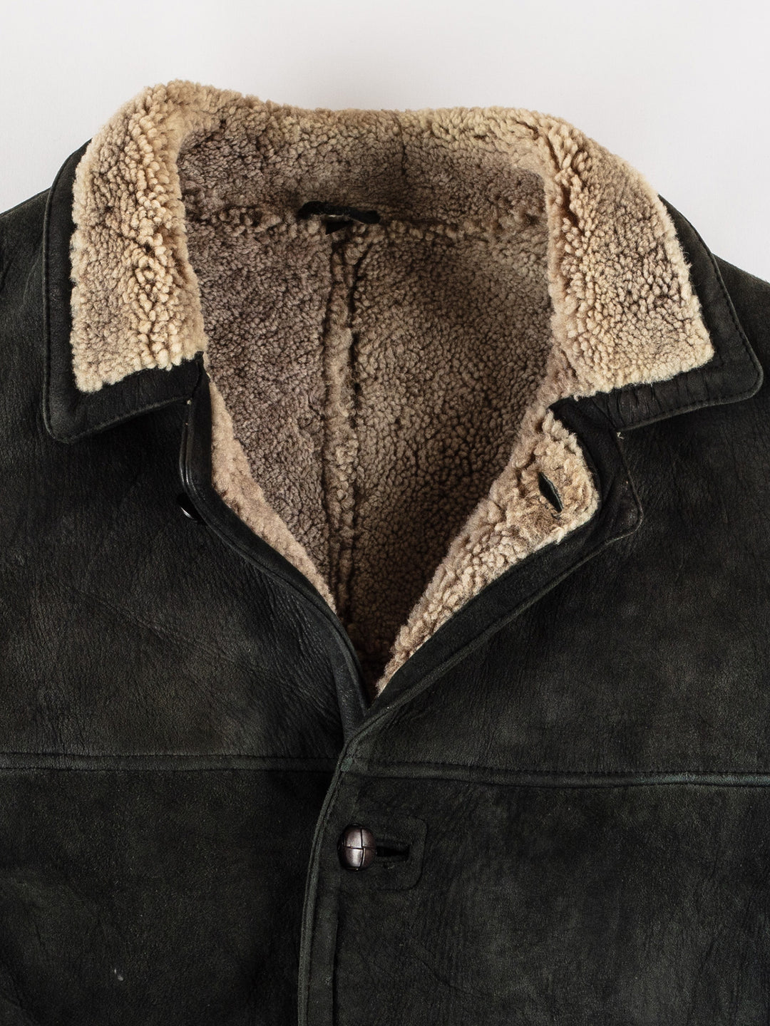 Vintage 80's Men Sheepskin Coat in GreenVN593