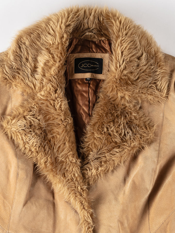 Vintage 90's Women Suede Coat in BeigeMN232