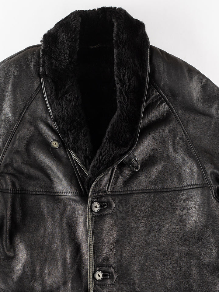 Vintage 90's Men Sheepskin Coat in BlackVN168