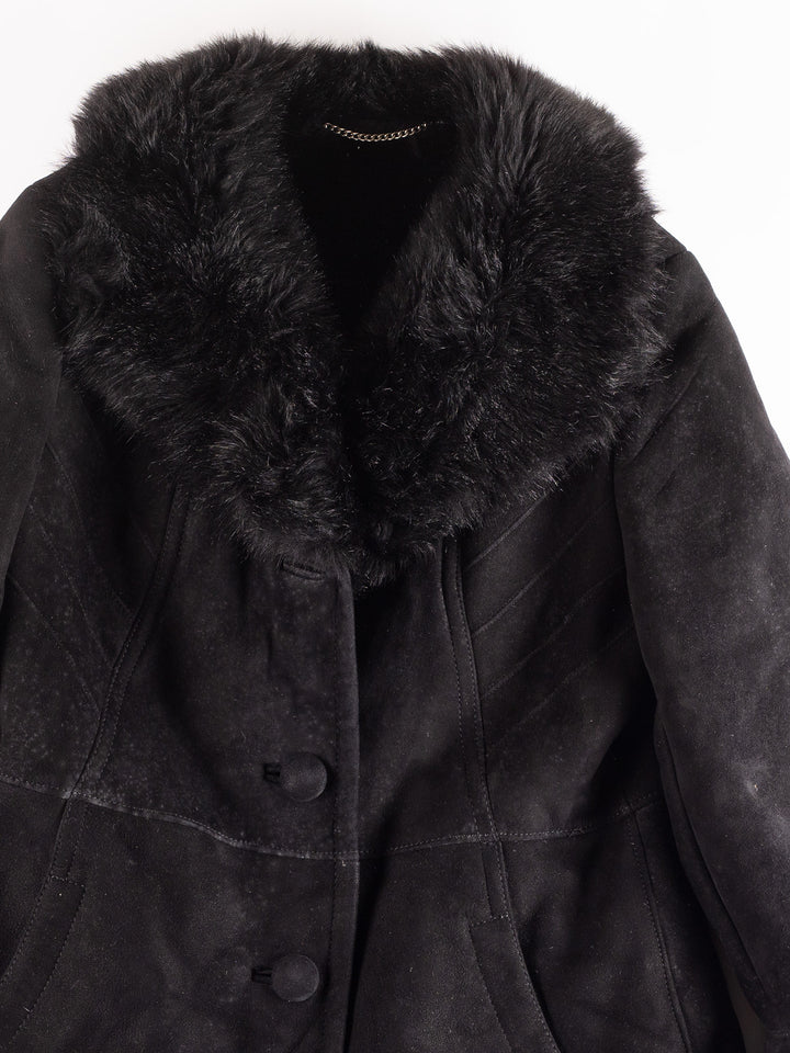 Vintage 90's Women Sheepskin Coat in Black