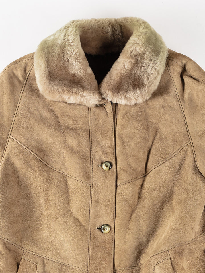 Vintage 80's Women Sheepskin Coat in BeigeMN151