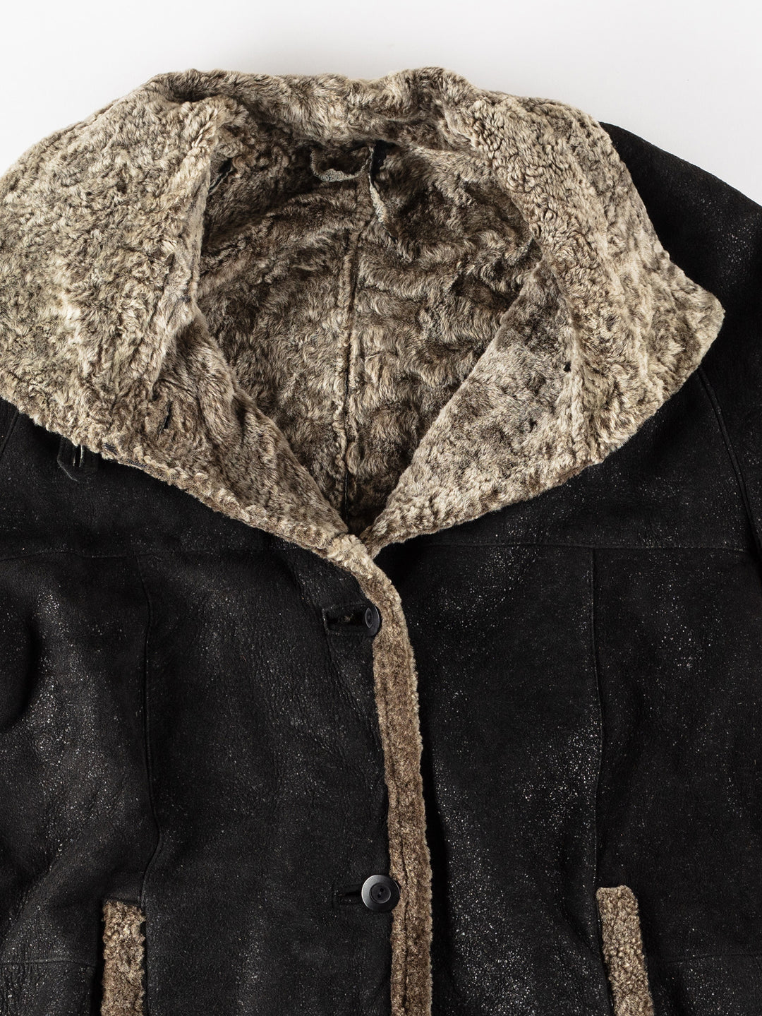 Vintage 80's Women Sheepskin Coat in BlackMN175