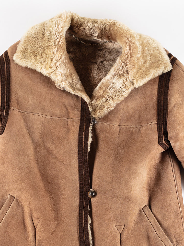 Vintage 70's Women Sheepskin Coat in BrownMN438