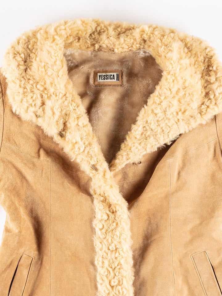Vintage 70's Women Suede Coat in BeigeMN383