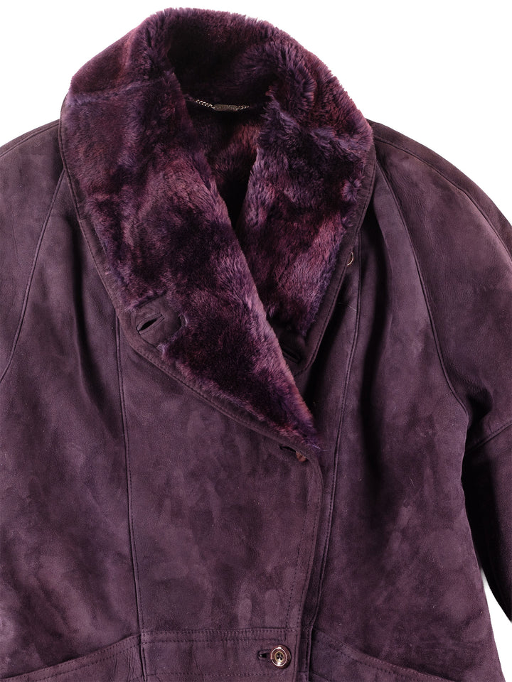 Vintage 90's Women Sheepskin Coat in Purple