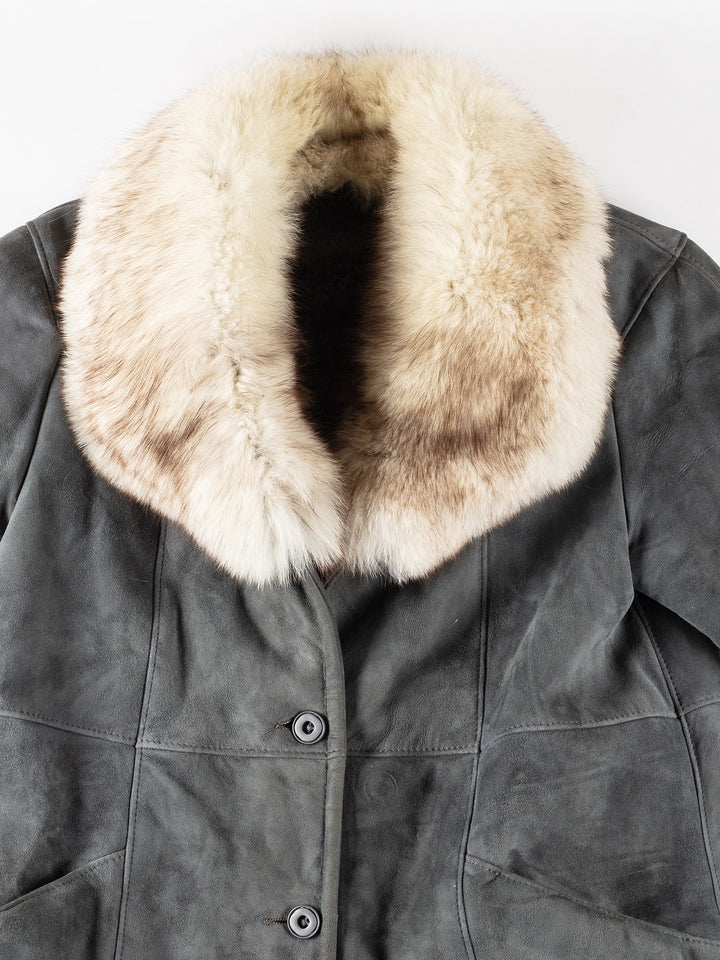 Vintage 70's Women Sheepskin Coat in GrayMN184