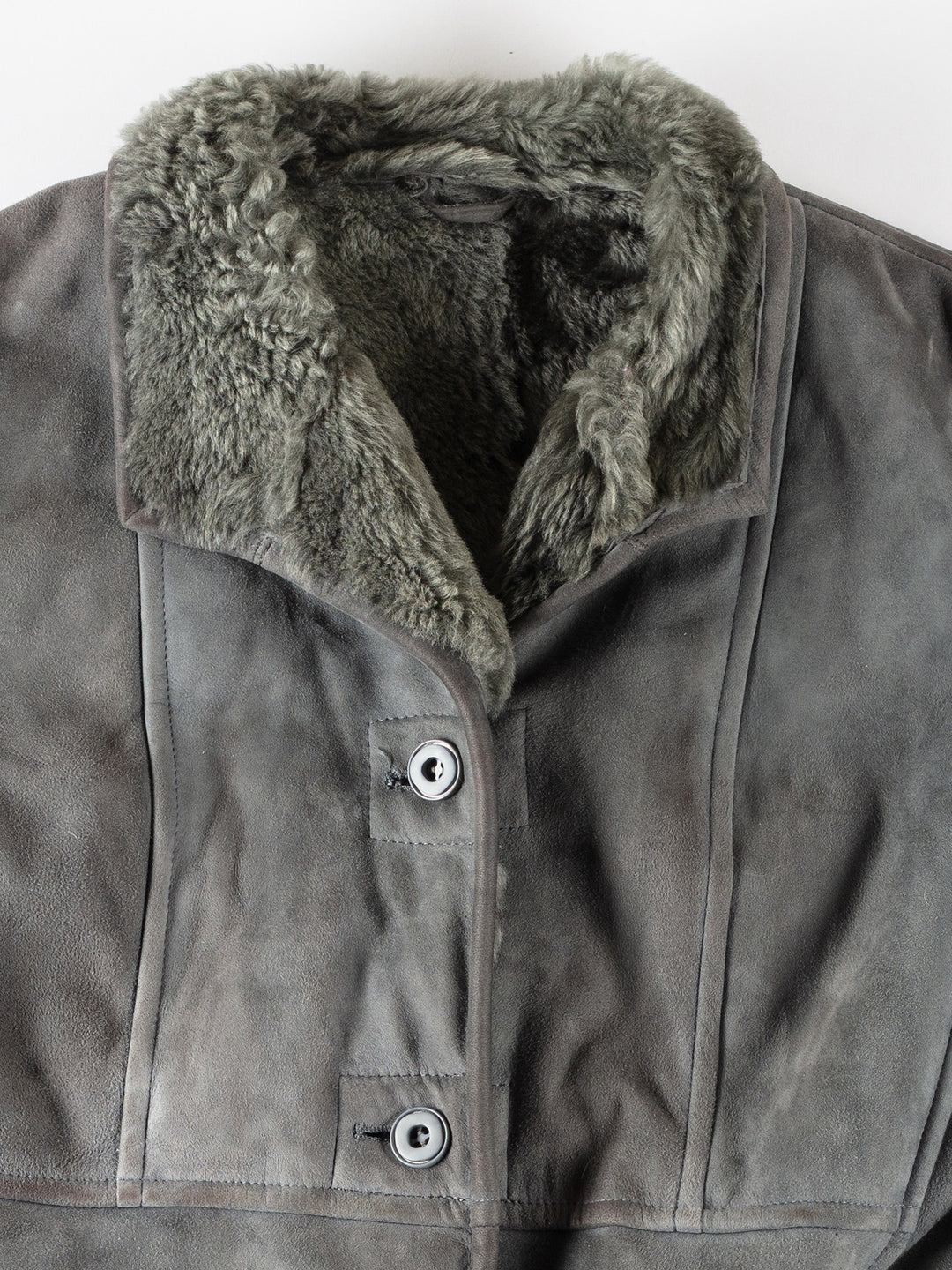Vintage 80's Women Sheepskin Coat in GrayMN163