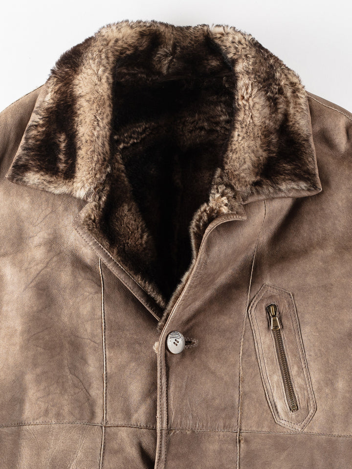 Vintage 90's Men Sheepskin Coat in BeigeVN158