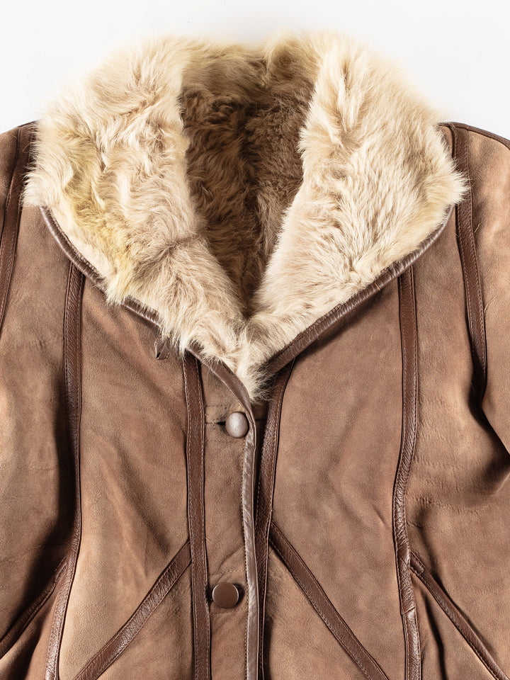 Vintage 80's Women Sheepskin Coat in BeigeMN246