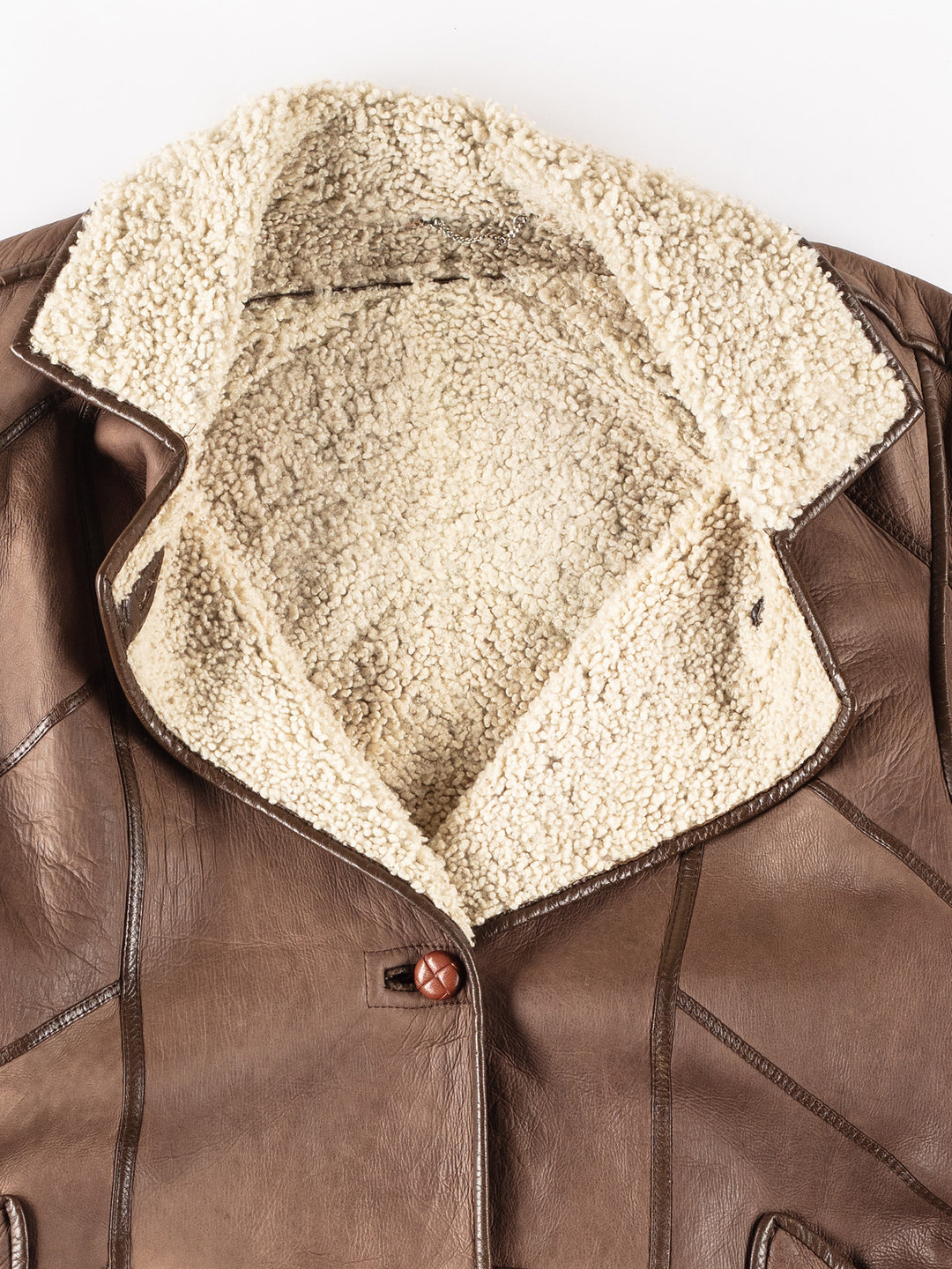 Vintage 90's Women Sheepskin Coat in BrownMN213