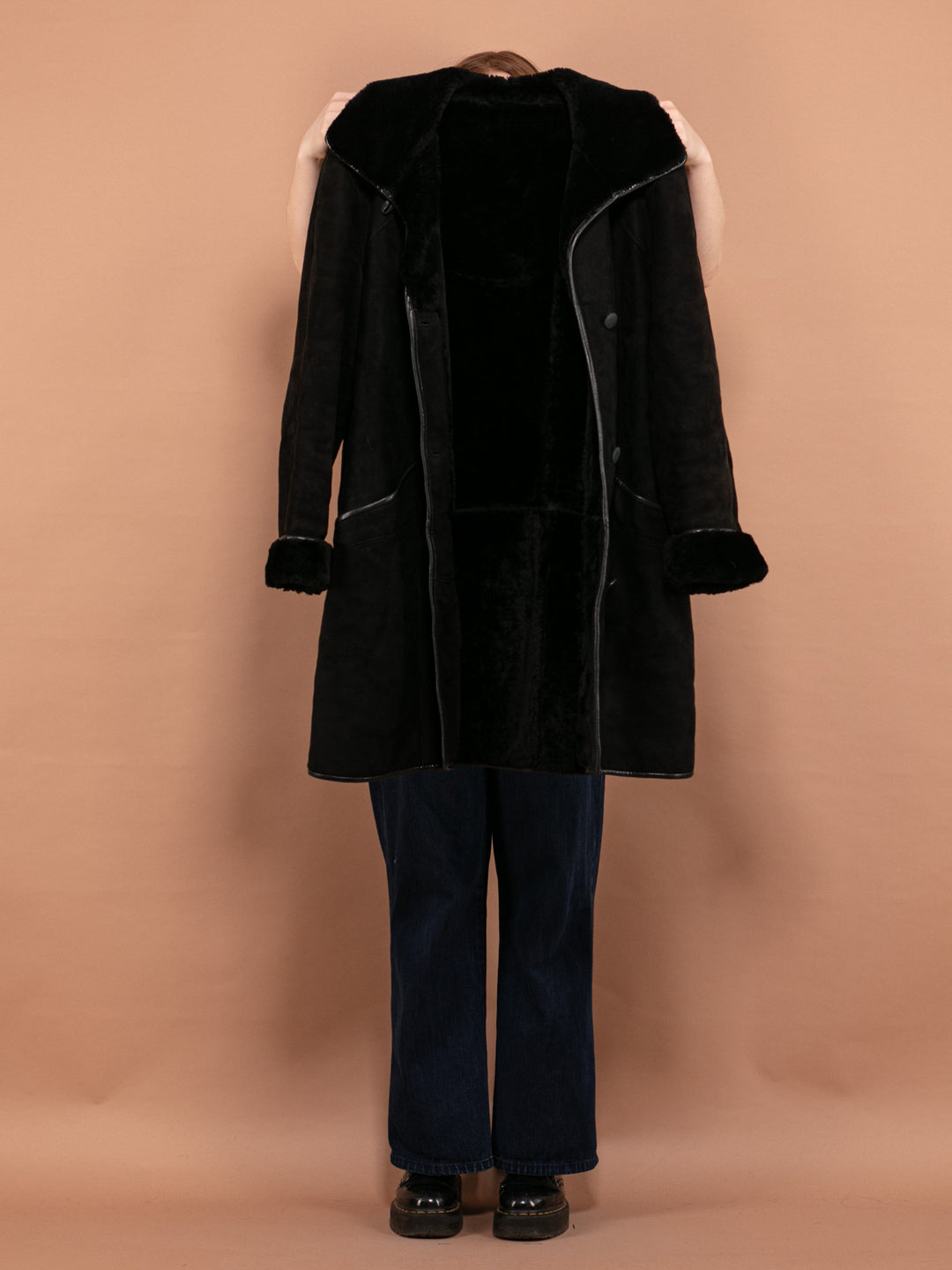 Vintage 80's Women Sheepskin Coat in Black - NorthernGrip