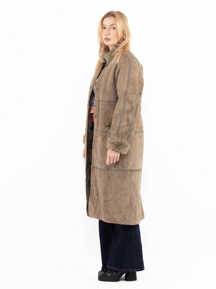 Vintage 80's Women Sheepskin Coat in Beige
