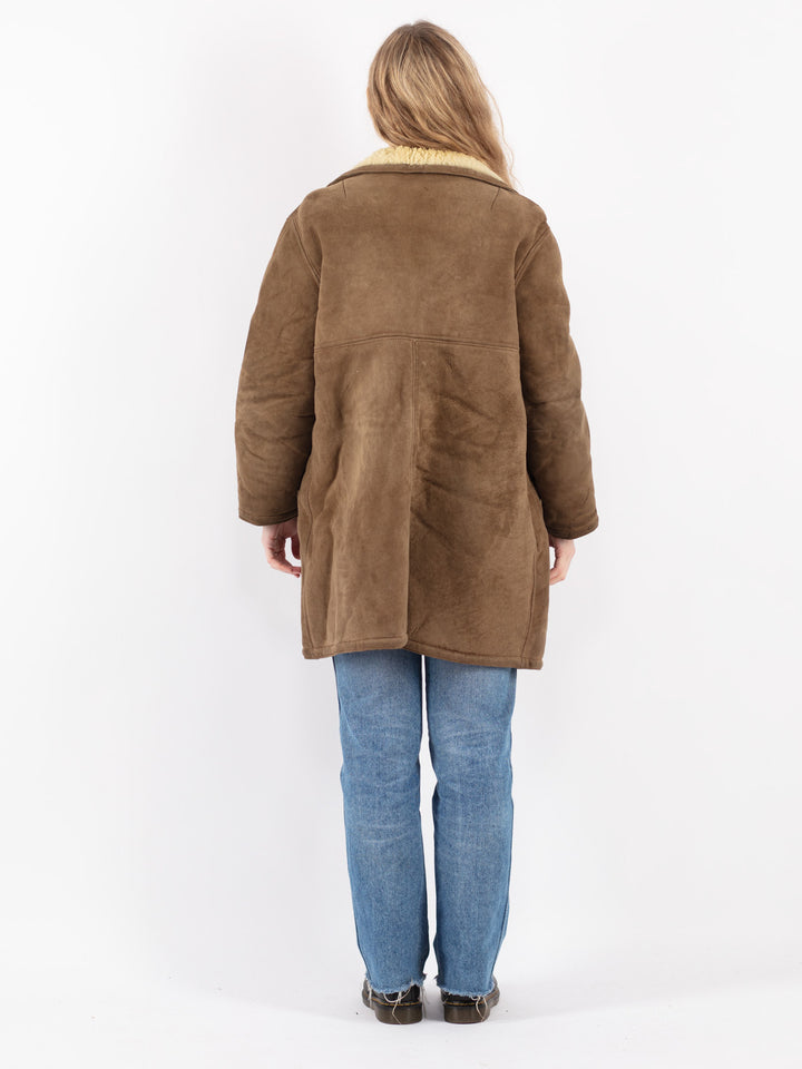 Vintage 70's Women Sheepskin Coat in Beige