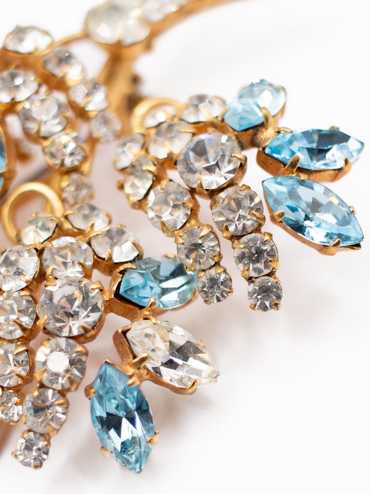 Vintage 60's Brooch in Gold