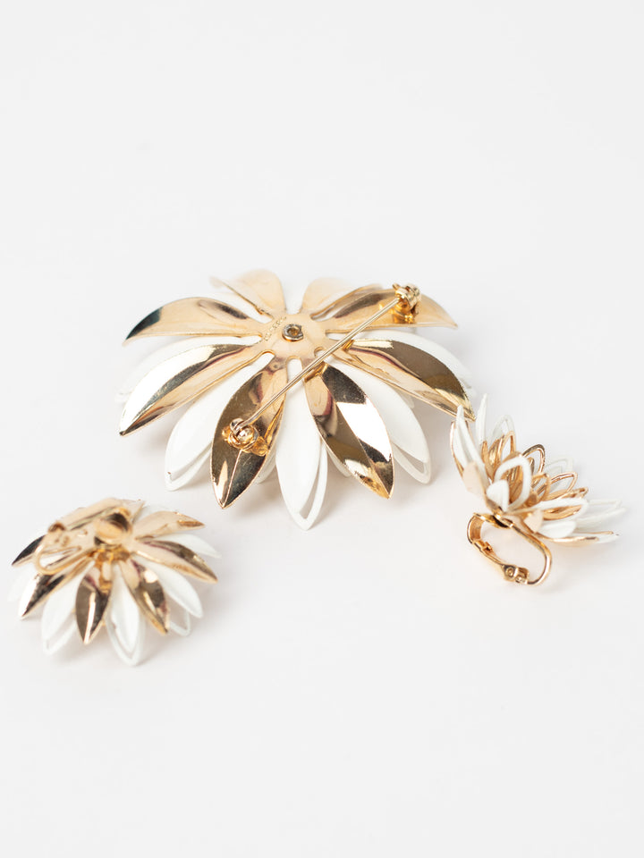 Vintage 60's Sarah Coventry Enamel Flower Brooch & Earrings Set