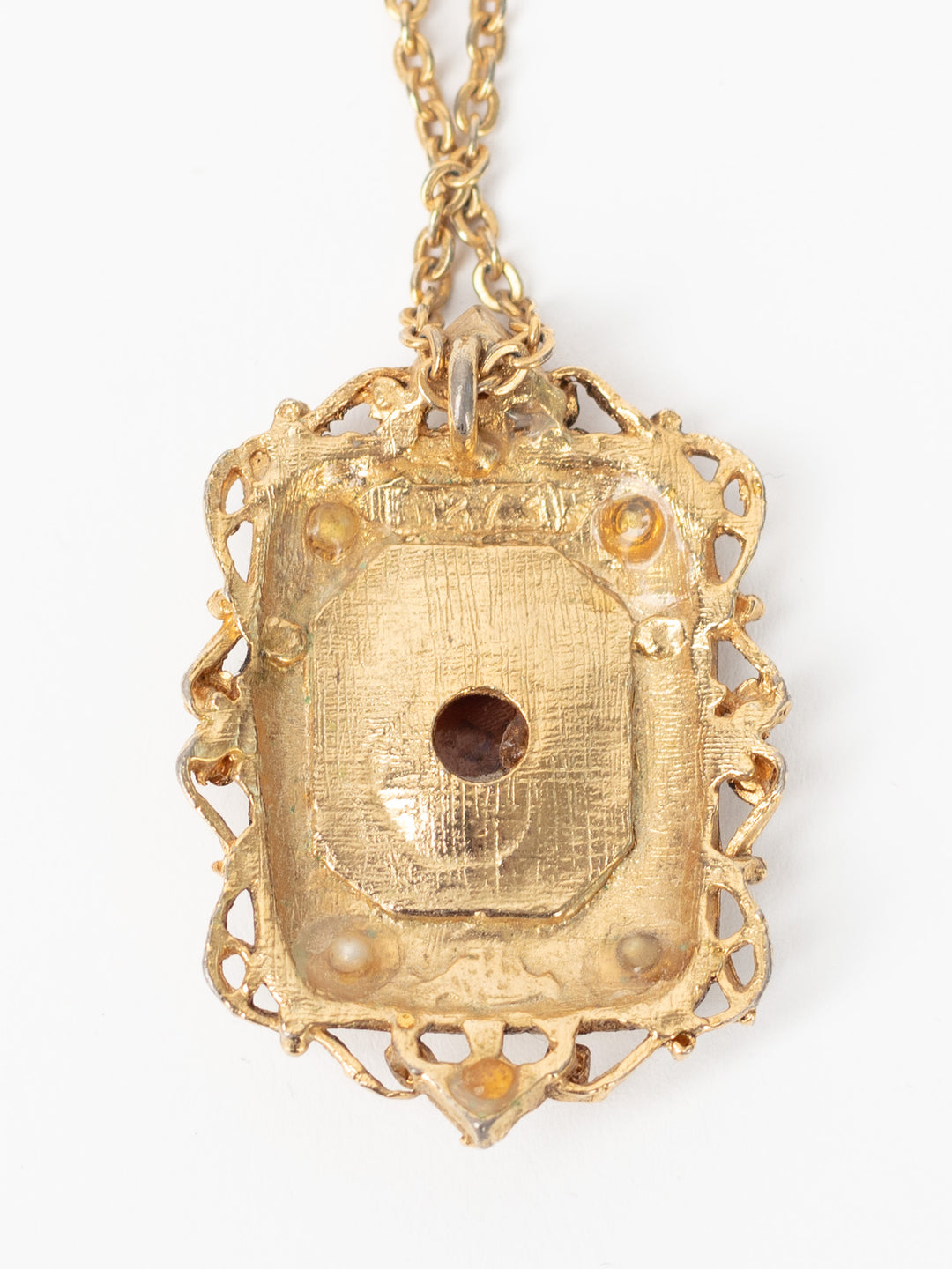 Vintage 70's Cameo Pendant Necklace