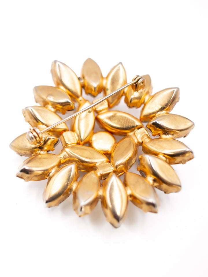 Vintage 60's Brooch in Gold