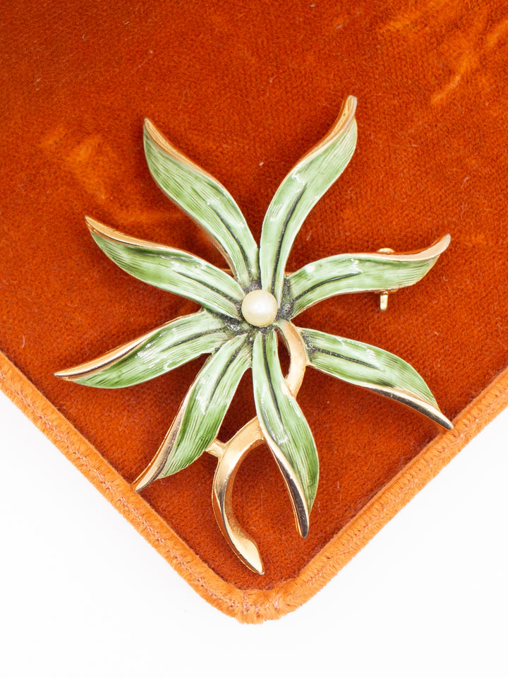Vintage 60's Brooch in Green