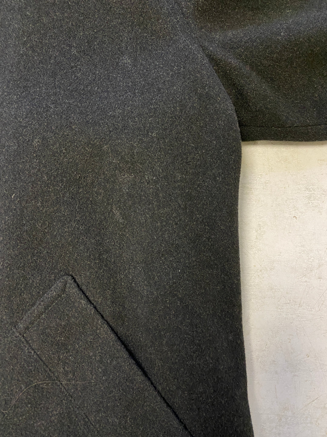 Vintage 90's Men Wool and Cashmere Coat in Gray - NorthernGrip