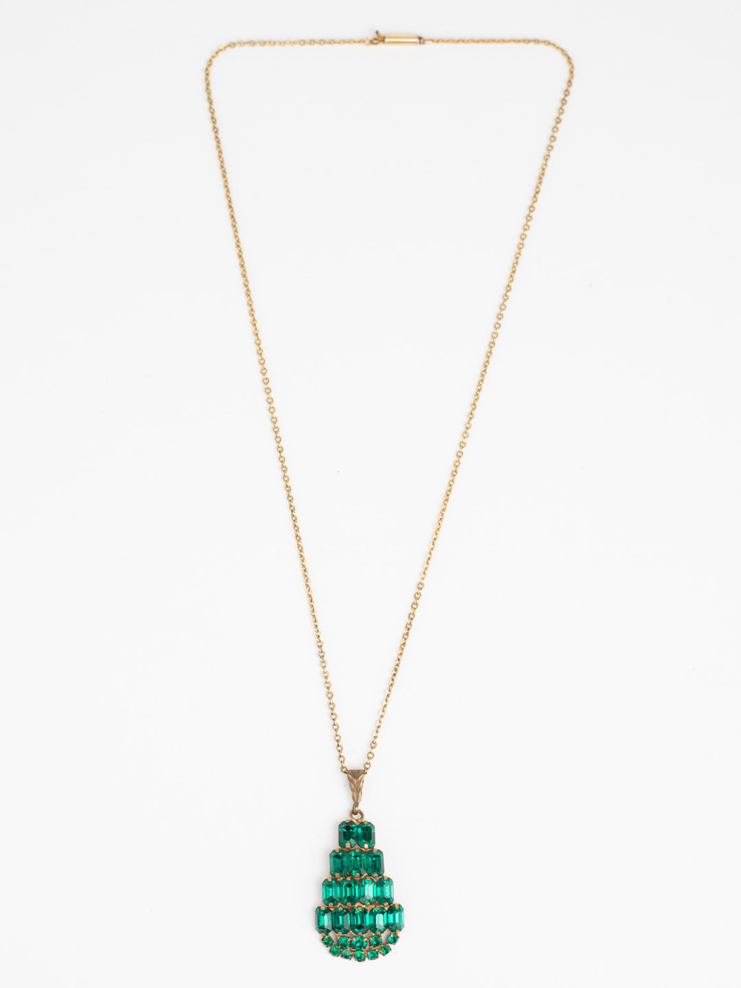 Vintage 30s Emerald Green Pendant Necklace on RG Signed Gold-Tone Chain