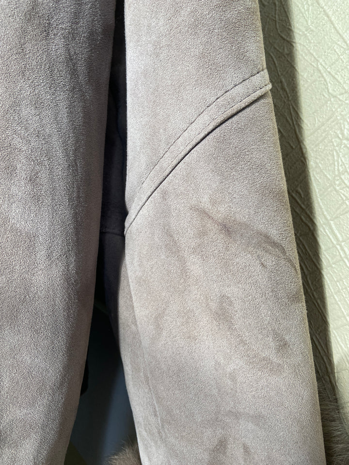 Vintage 90's Women Sheepskin Coat in Beige