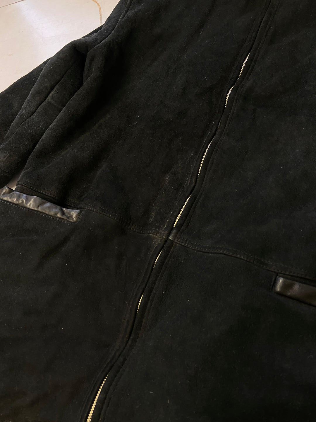 Vintage 90's Men Sheepskin Jacket in Black