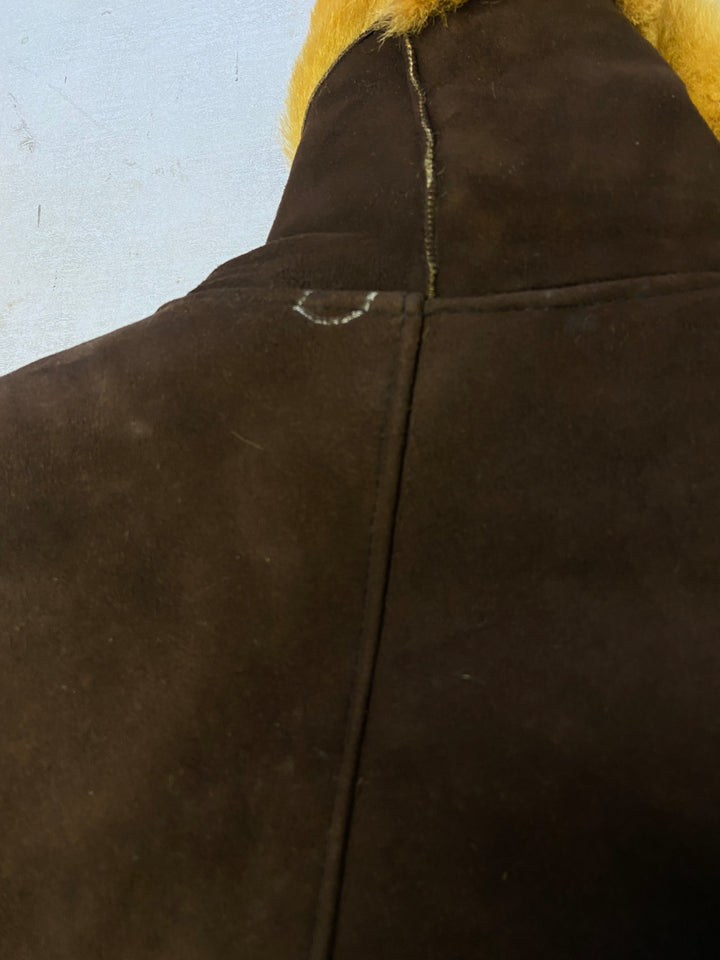 Vintage 70's Men Sheepskin Coat in Brown - NorthernGrip