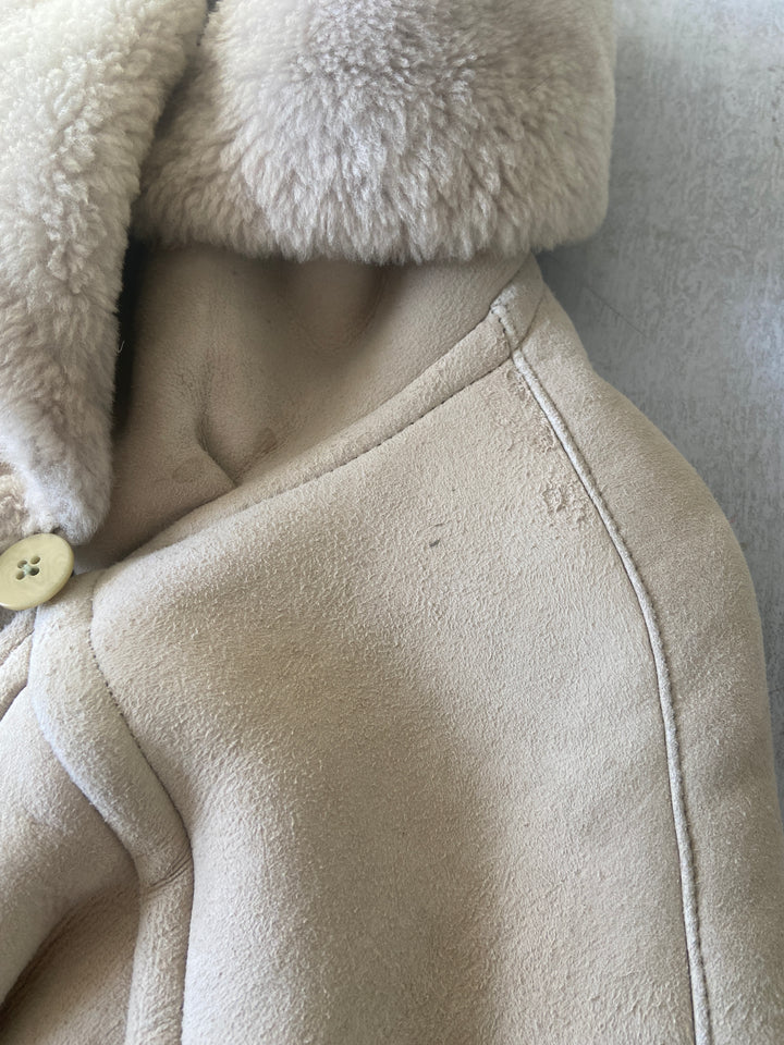 Vintage 90's Women Sheepskin Coat in BeigeV9474