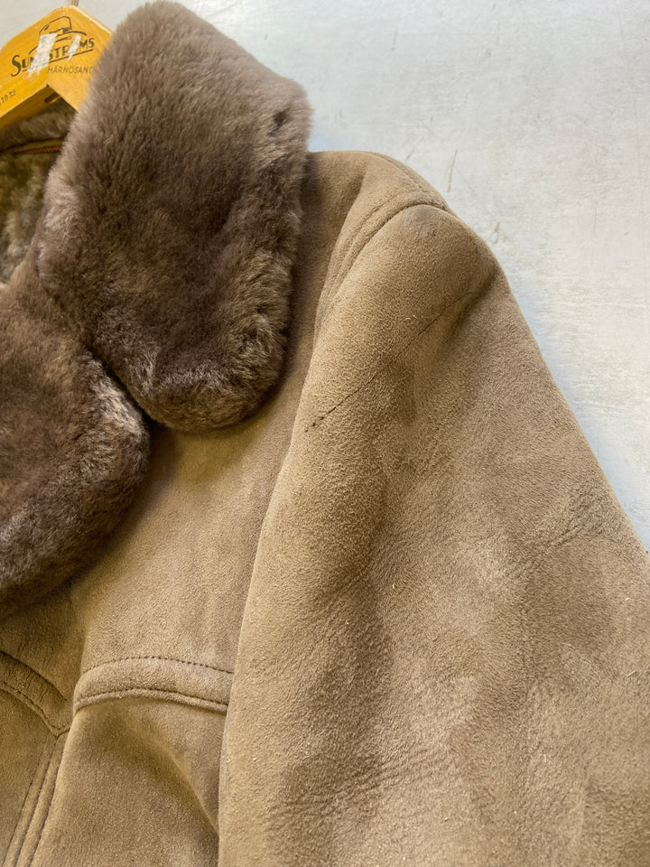 Vintage 70's Men Sheepskin Coat in BrownZ1510