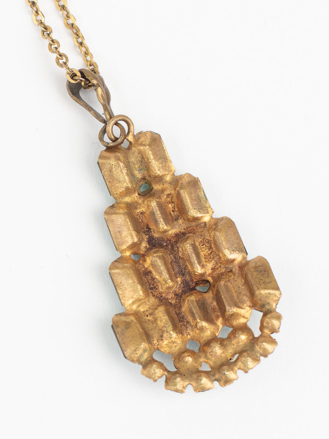 Vintage 30s Emerald Green Pendant Necklace on RG Signed Gold-Tone Chain
