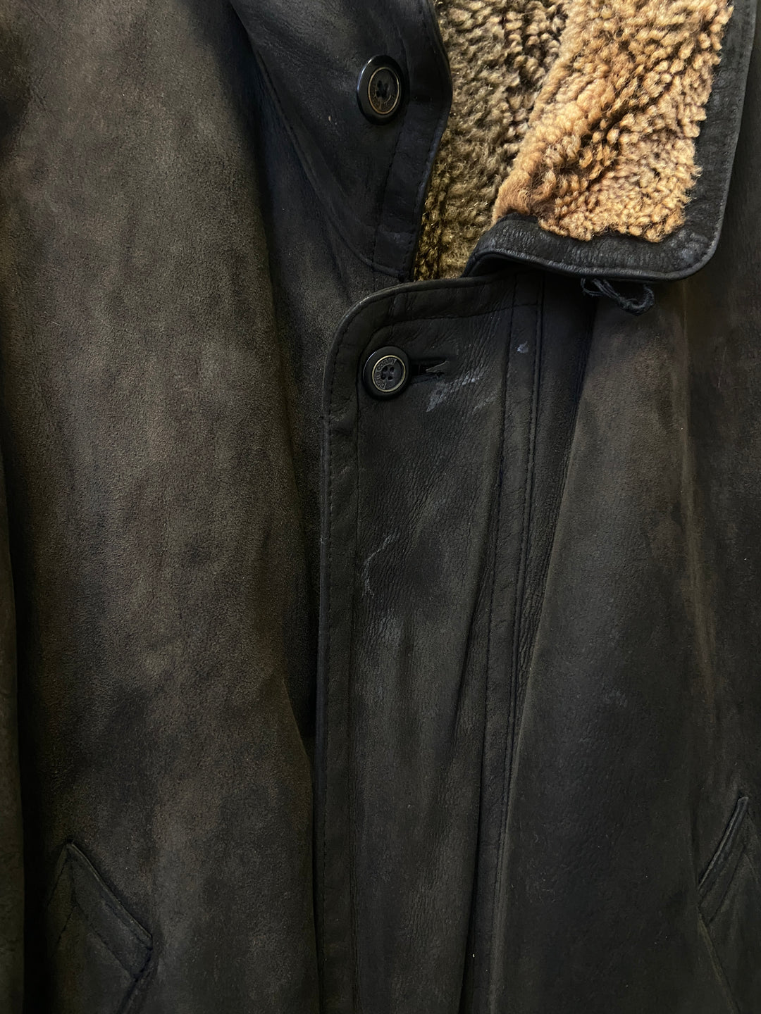 Vintage 90's Men Sheepskin Coat in Brown
