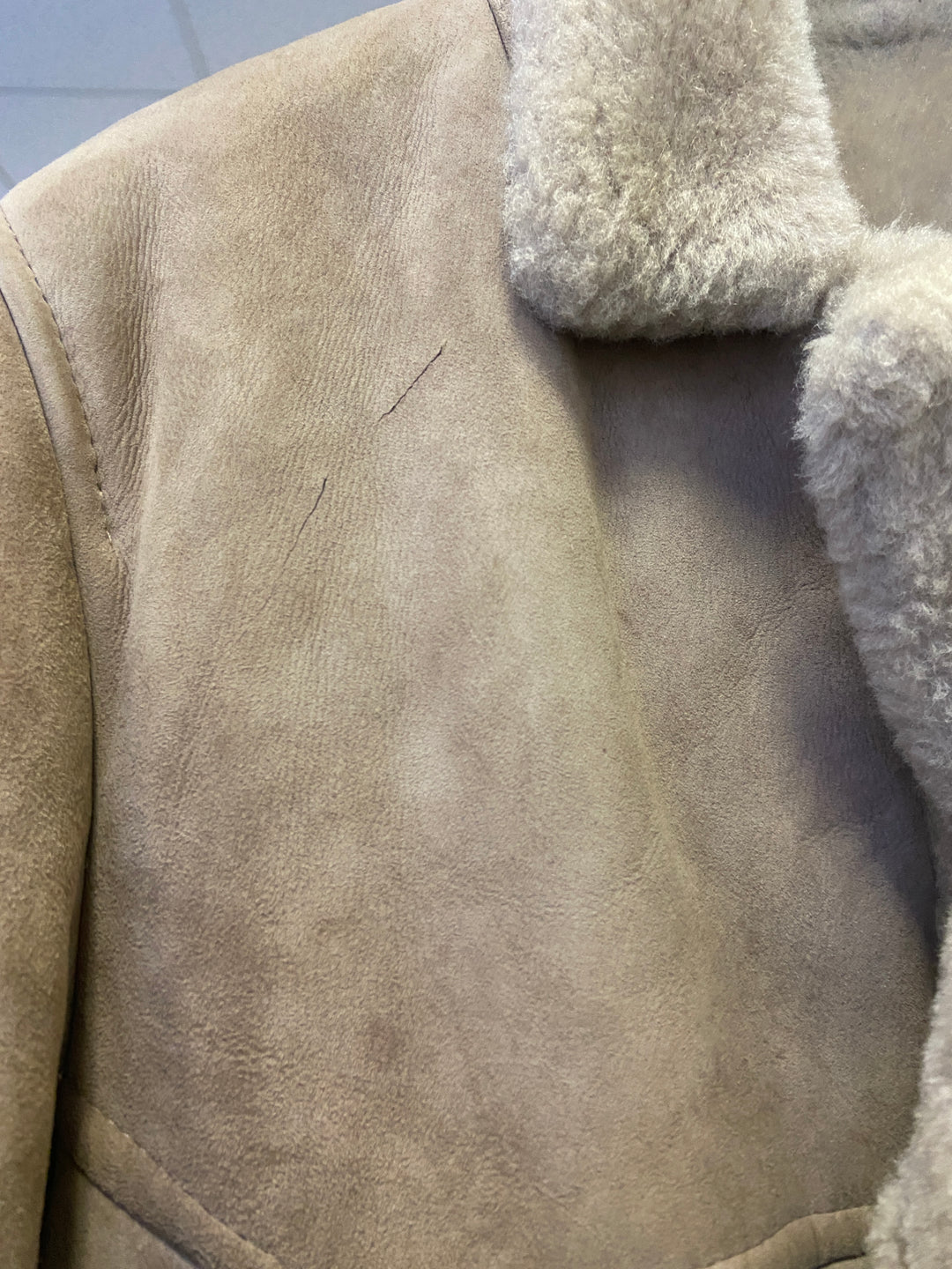 Vintage 70's Men Sheepskin Coat in BeigeZ2629