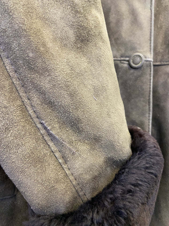 Vintage 70's Women Sheepskin Coat in BeigeV9202