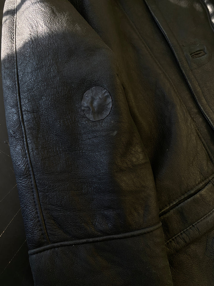 Vintage 90's Men Sheepskin Coat in BlackZ2513