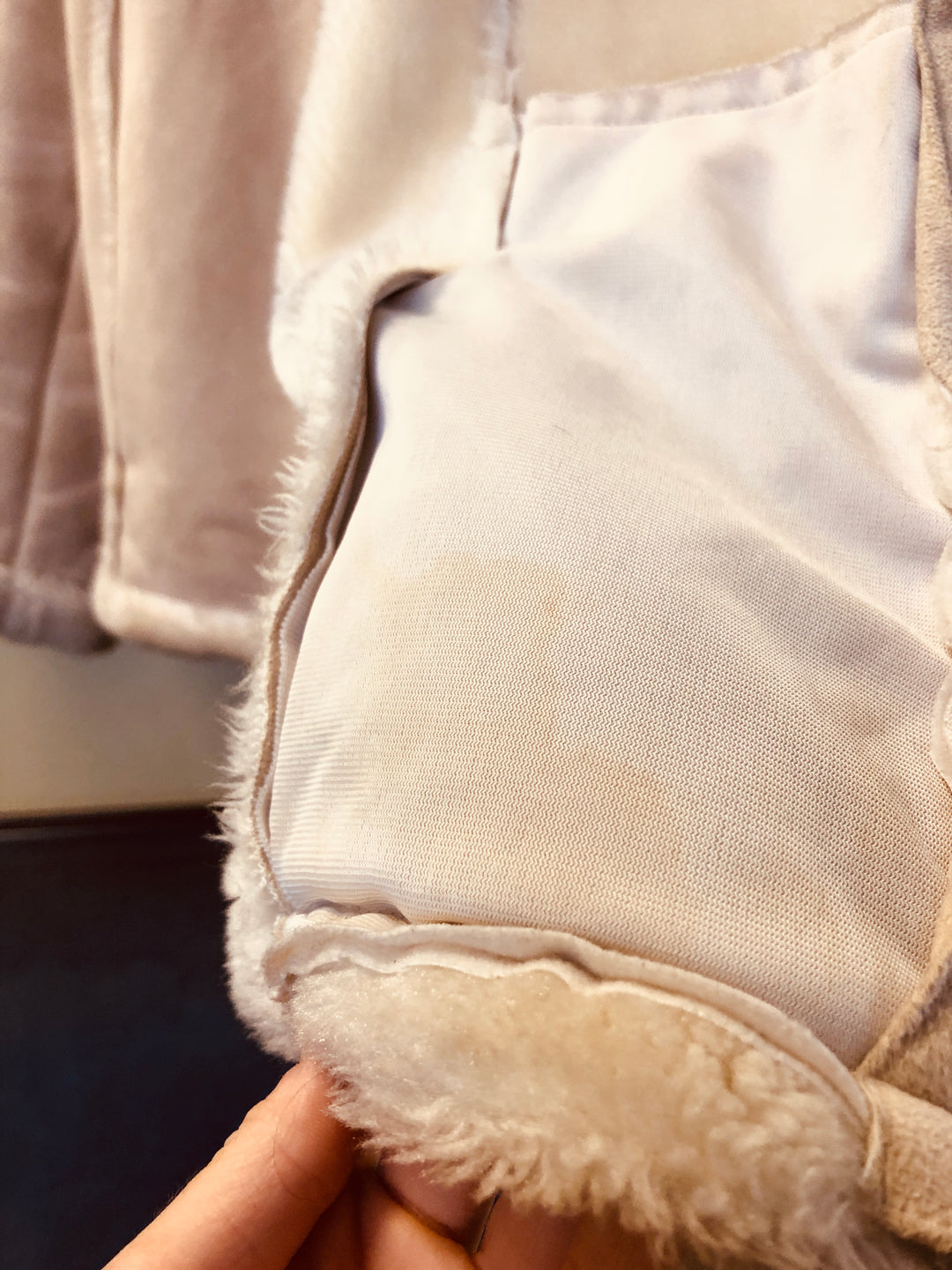 Vintage 00's Women Sherpa Lined Jacket in Beige - NorthernGrip