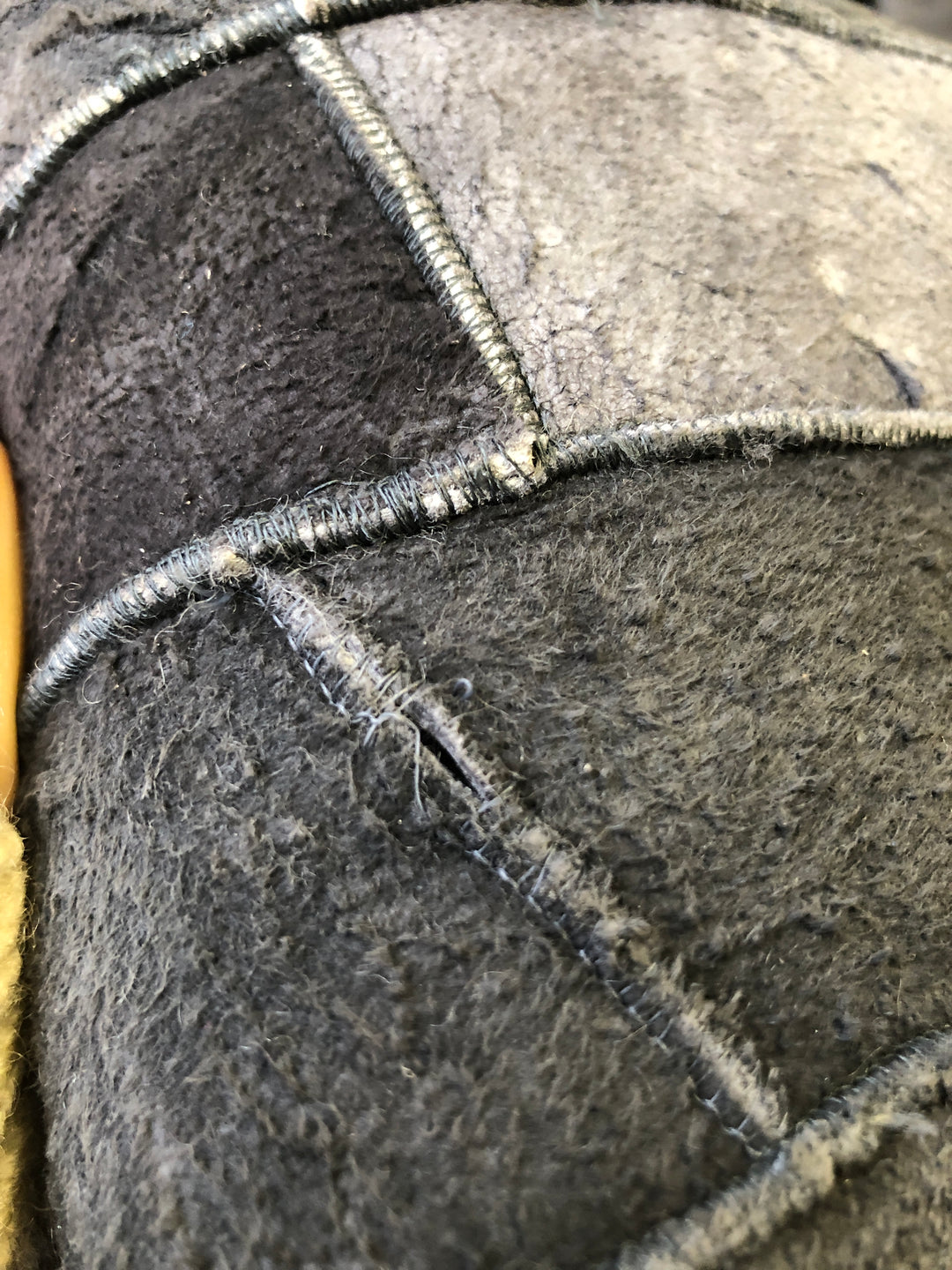Vintage 70's Women Patchwork Sheepskin Vest in Grey - NorthernGrip